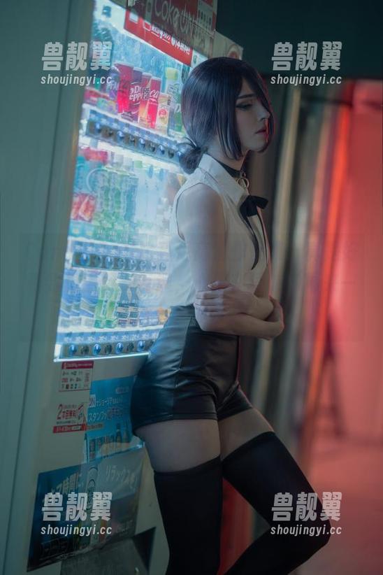 Candy Ball Candy Ball比基尼高清作品集,真是好看到想点赞一百遍,心里在狂喊‘再来一张’!